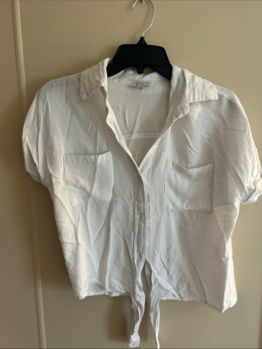 Relaxed White Short-Sleeve Button-Down Tie-Hem Shirt